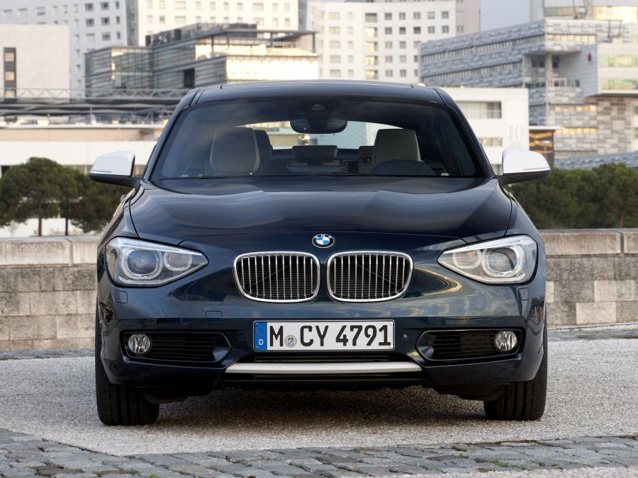  BMW 120d 5-Door Urban Line 2011 года  (фото 19 из 30)